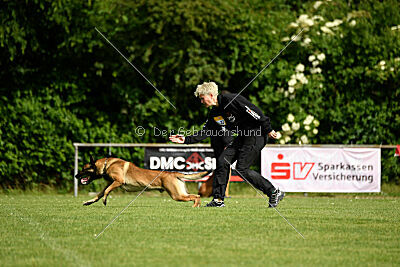 Ouzo von den brennenden Herzen