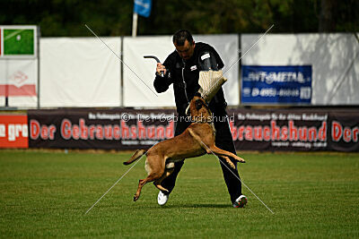 ne pas toucher Aaron