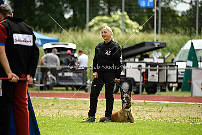 ne pas toucher Ambra